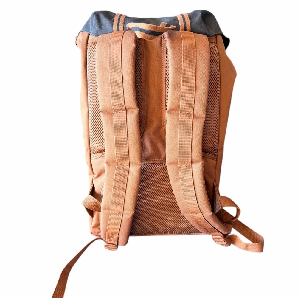 Herschel Supply Co. Little America Saddle & Black Backpack